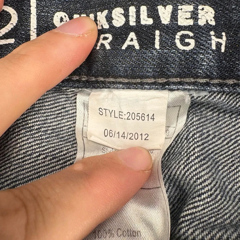 Quiksilver Boys 22 Straight‎ Fit Denim Jeans Distressed Blue Cotton